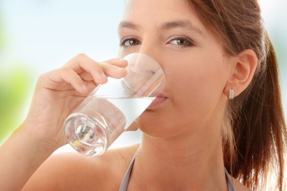 the water diet helps to lose weight